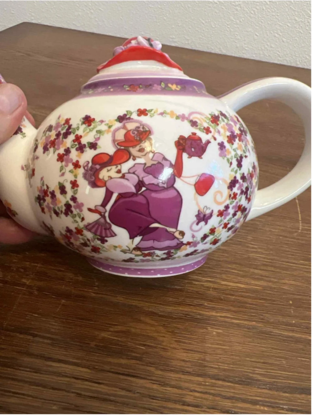 Cardew Design Red Hat Society Teapot 2004 Tea Time Collectible Novelty